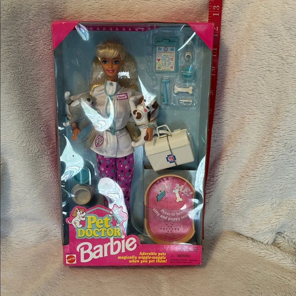 Vintage 1996 Mattel Barbie Pet Doctor Doll Pink White Teal